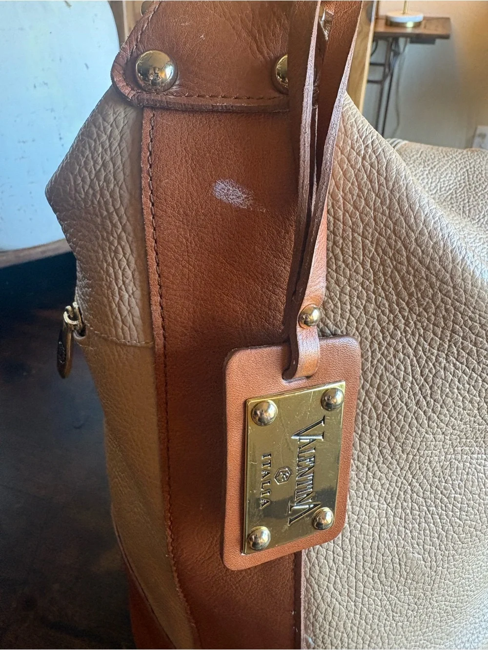 Valentina Italia Leather Bucket Shoulder Bag in Beige and Tan